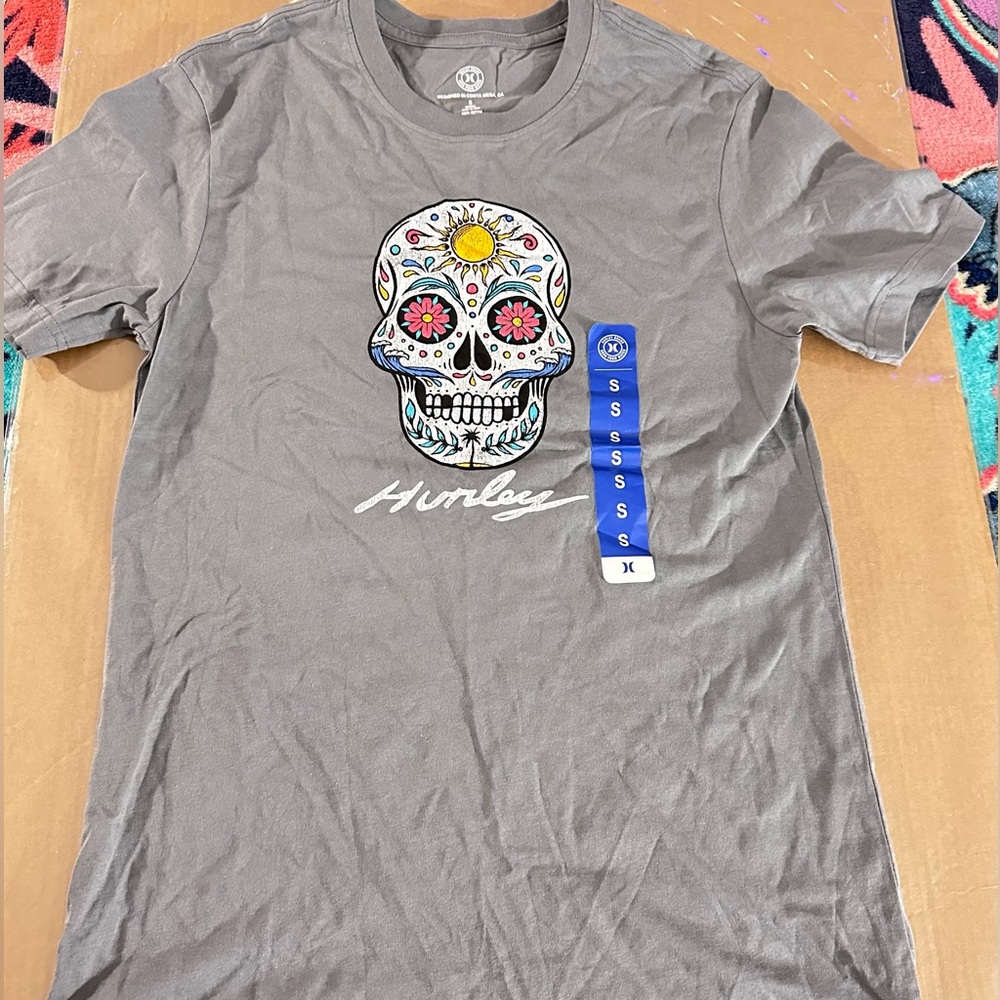 Women’s Skull Hurley Shirt